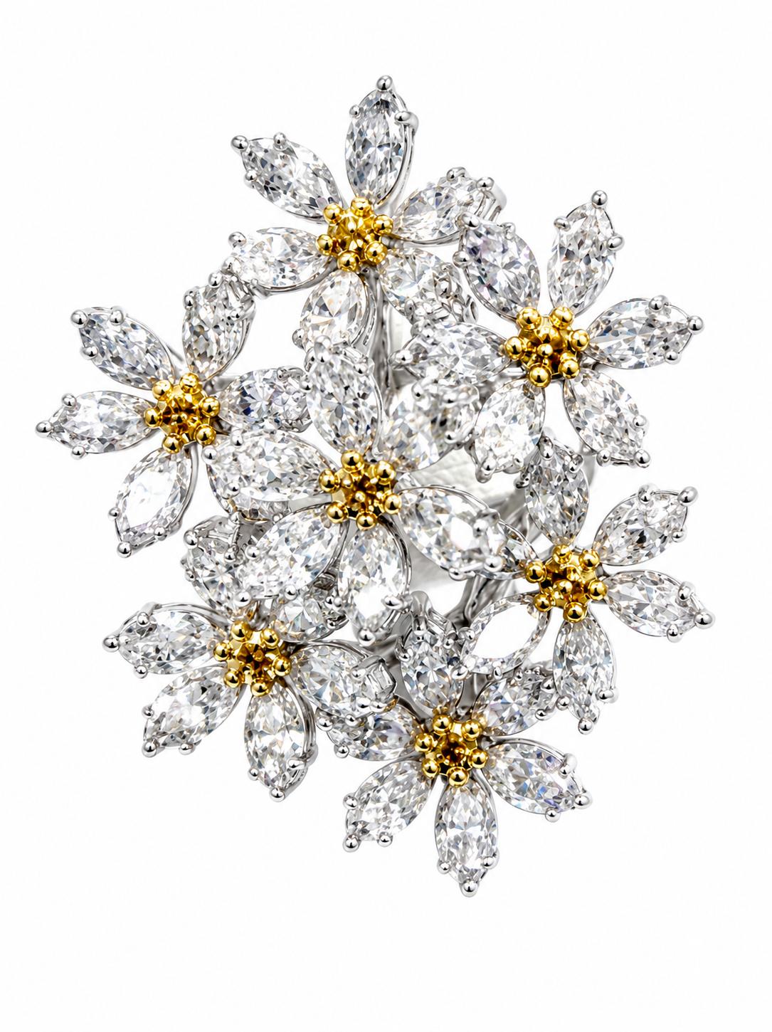 White and Yellow Diamond Ring 18K White Gold with 11.77ct in Diamonds. SOLD